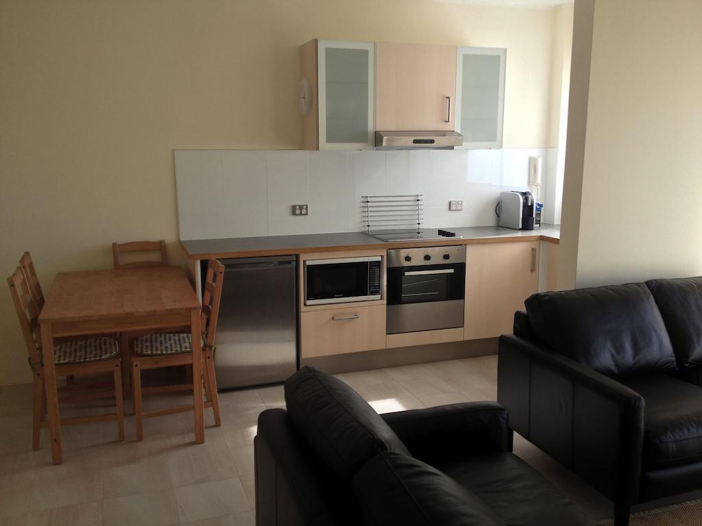 Montgomery Apartments Форстър Екстериор снимка