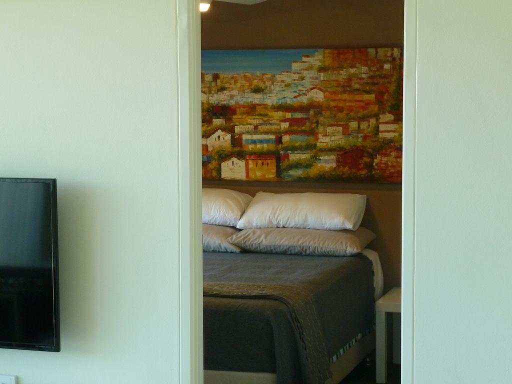 Montgomery Apartments Форстър Стая снимка